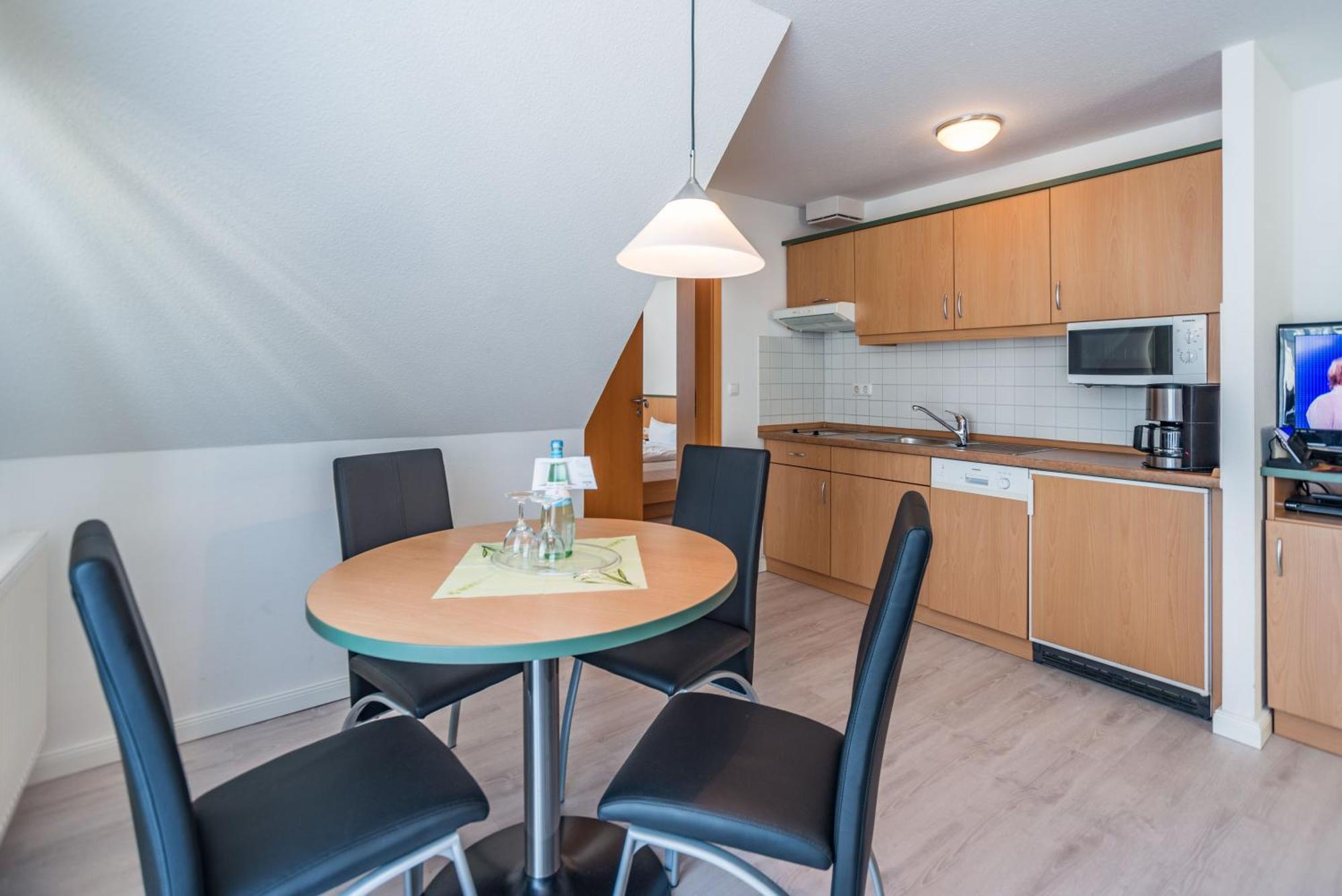 Ostseebad Kühlungsborn Am Weststrand Apartmenthaus Waldeck المظهر الخارجي الصورة