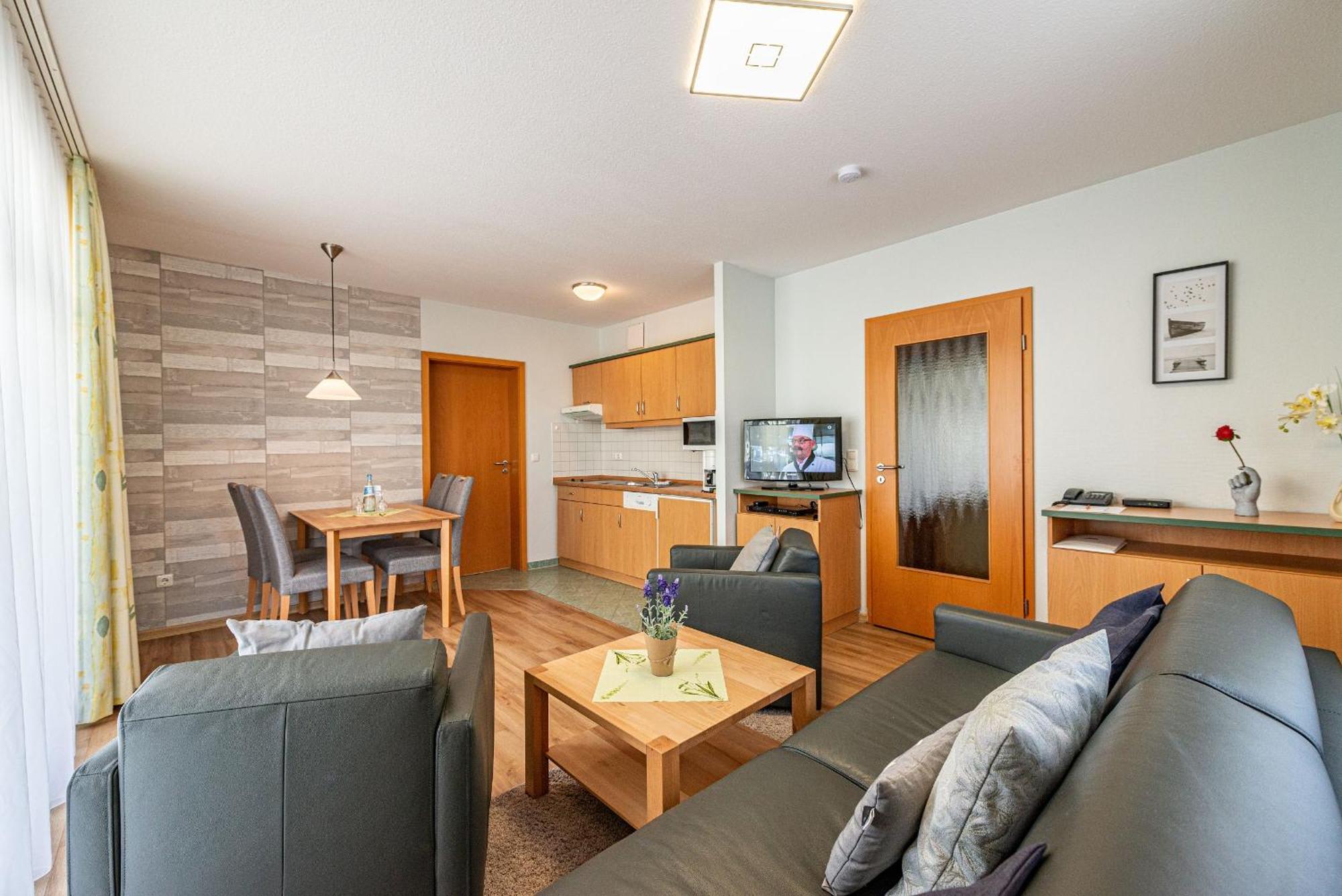 Ostseebad Kühlungsborn Am Weststrand Apartmenthaus Waldeck المظهر الخارجي الصورة