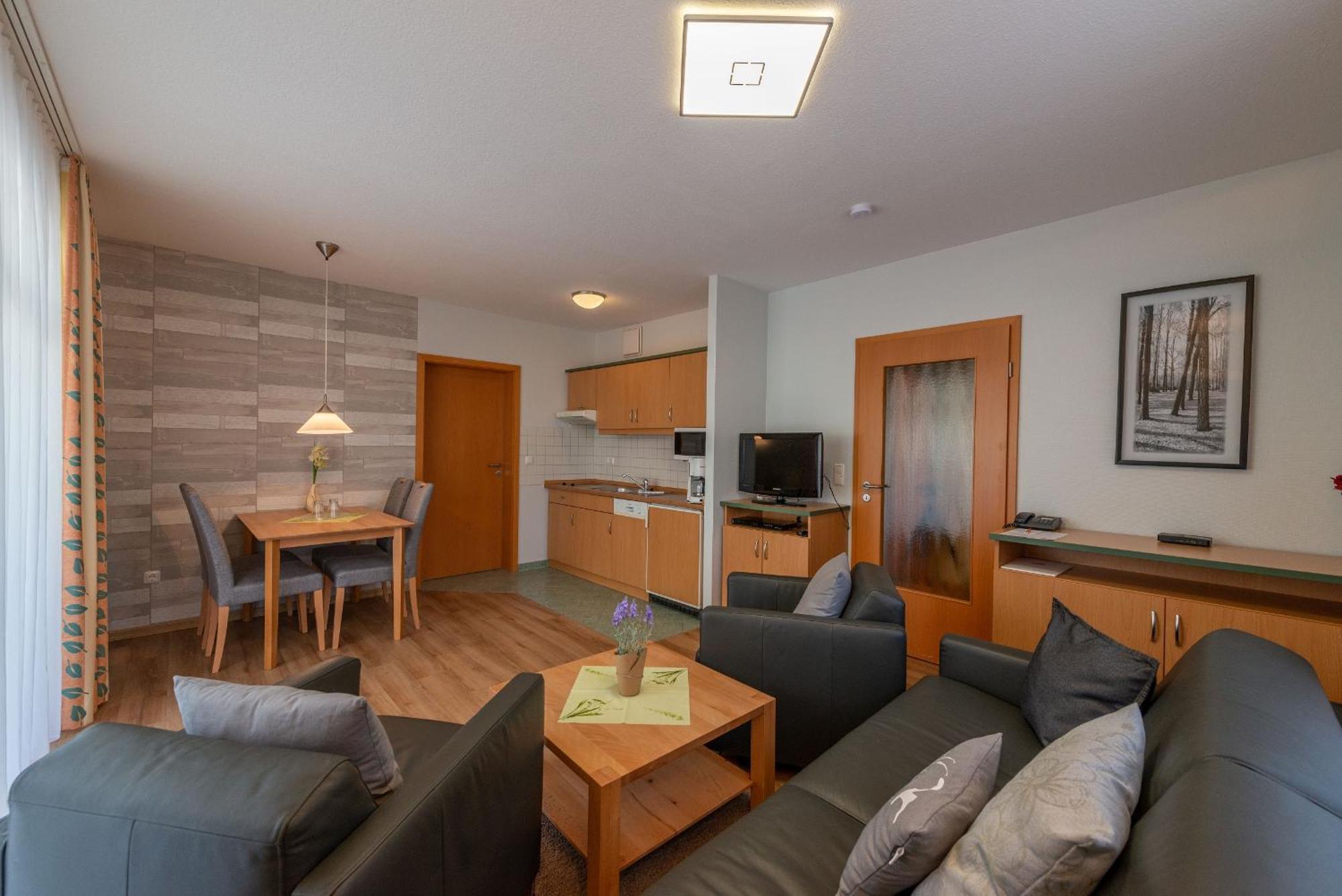 Ostseebad Kühlungsborn Am Weststrand Apartmenthaus Waldeck المظهر الخارجي الصورة