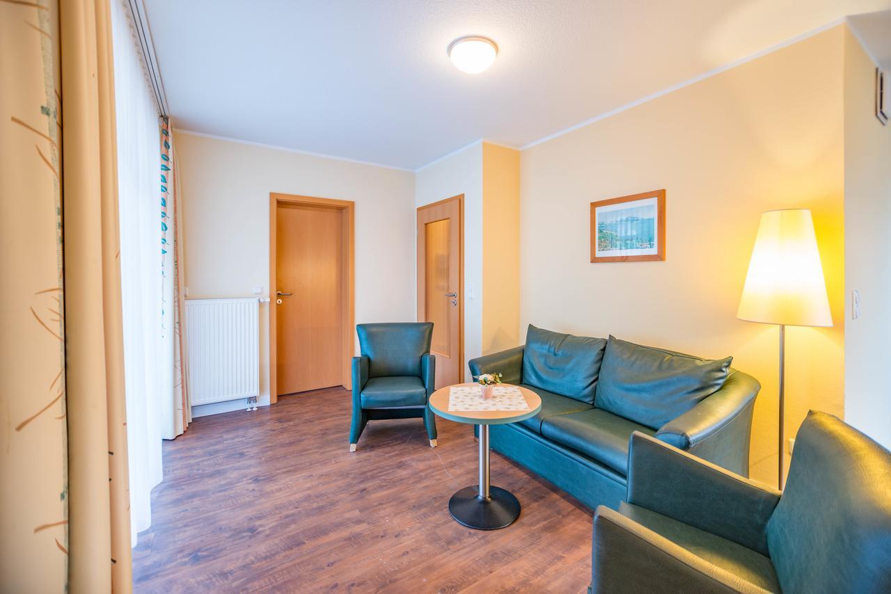 Ostseebad Kühlungsborn Am Weststrand Apartmenthaus Waldeck المظهر الخارجي الصورة
