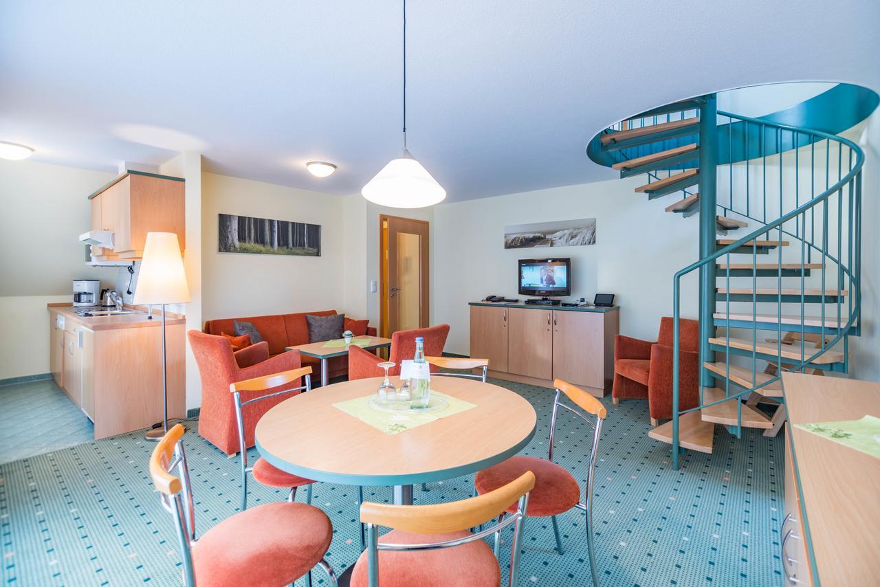 Ostseebad Kühlungsborn Am Weststrand Apartmenthaus Waldeck المظهر الخارجي الصورة