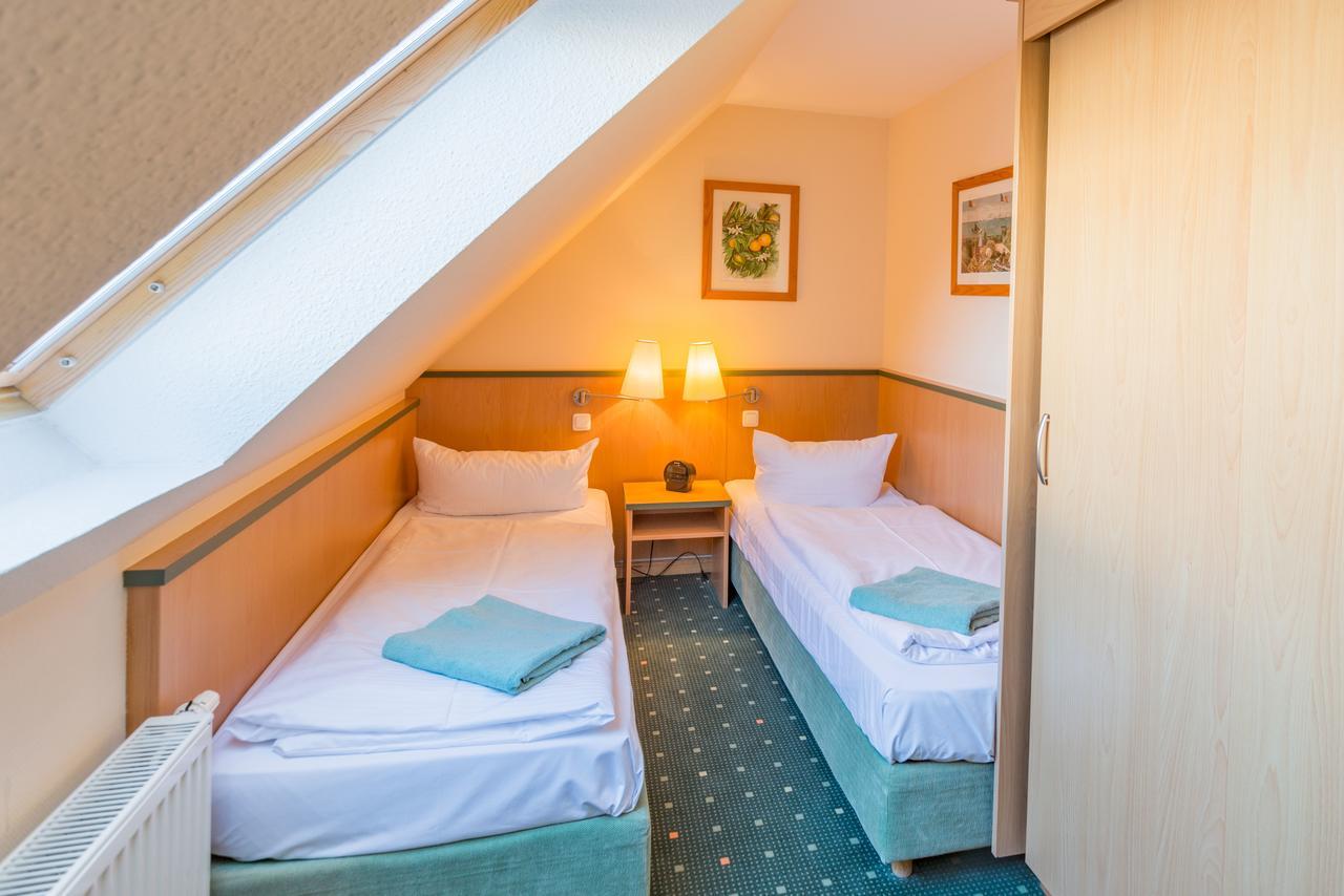 Ostseebad Kühlungsborn Am Weststrand Apartmenthaus Waldeck المظهر الخارجي الصورة