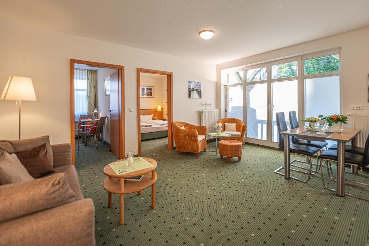 Ostseebad Kühlungsborn Am Weststrand Apartmenthaus Waldeck المظهر الخارجي الصورة